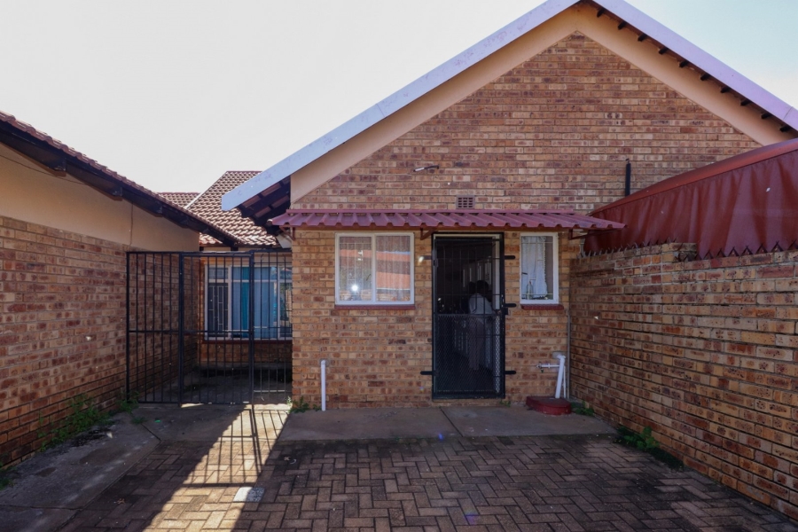 2 Bedroom Property for Sale in Stilfontein Ext 4 North West